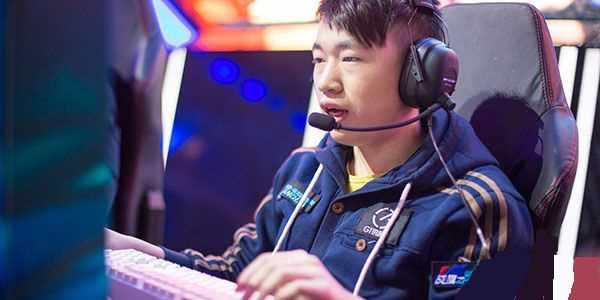 维斯塔潘点出迈凯伦称霸关键原因:MCL39在中速弯中无人能敌