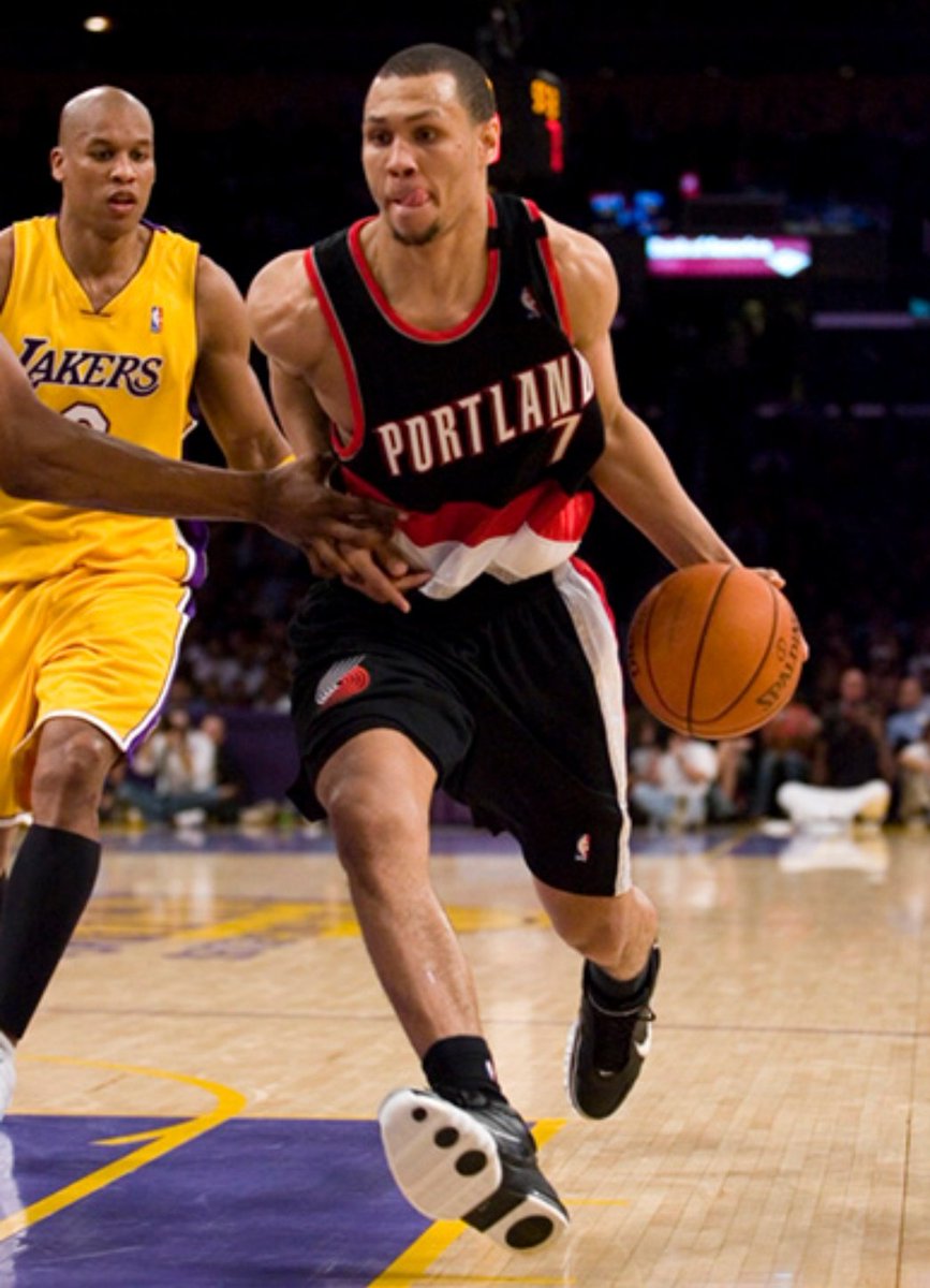 三分线的上 三分线的上